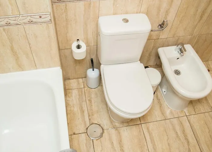 2 Bdr In Mar Pm120 Pool Parking פאלם-מאר