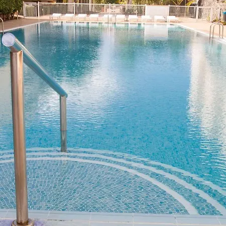 2 Bdr In Mar Pm120 Pool Parking Apartmán *