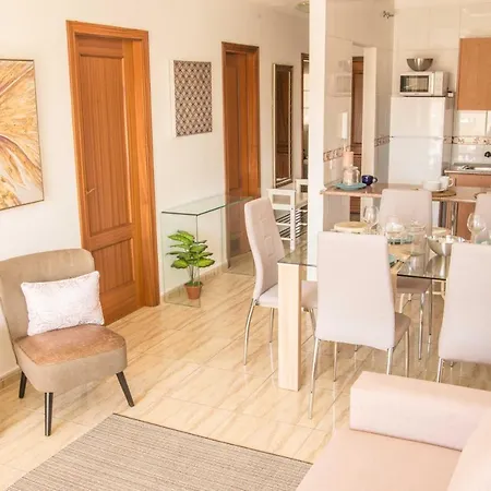 Apartmán 2 Bdr In Mar Pm120 Pool Parking *