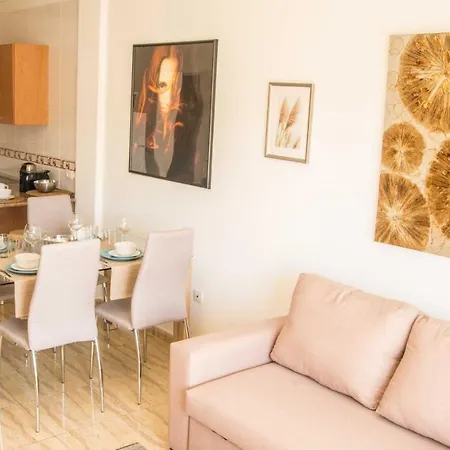 Appartamento 2 Bdr In Mar Pm120 Pool Parking