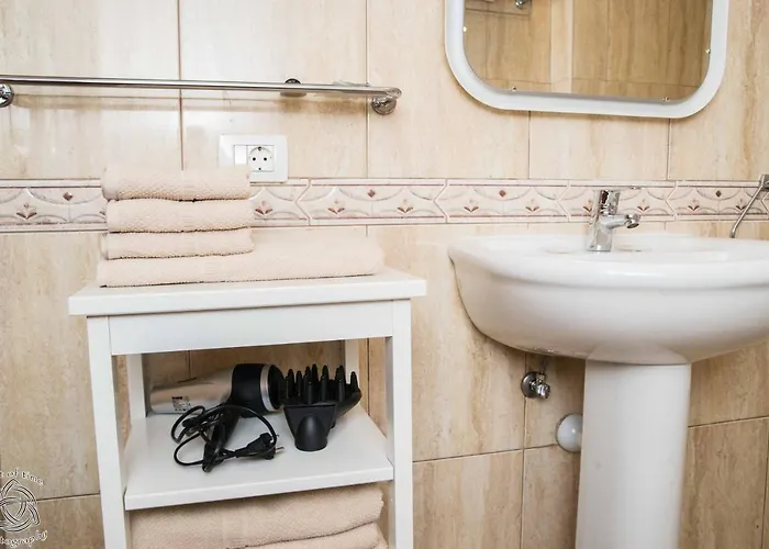 Apartment 2 Bdr In Mar Pm120 Pool Parking *