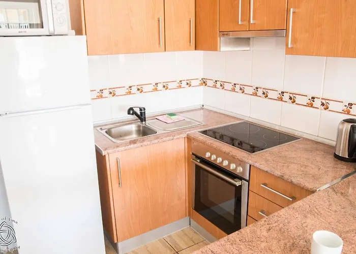 2 Bdr In Mar Pm120 Pool Parking Apartment *