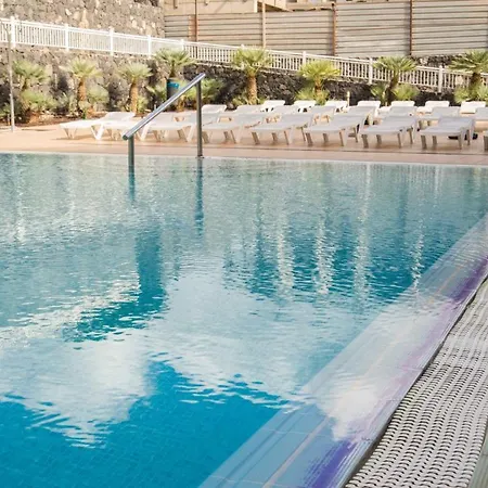 2 Bdr In Mar Pm120 Pool Parking *